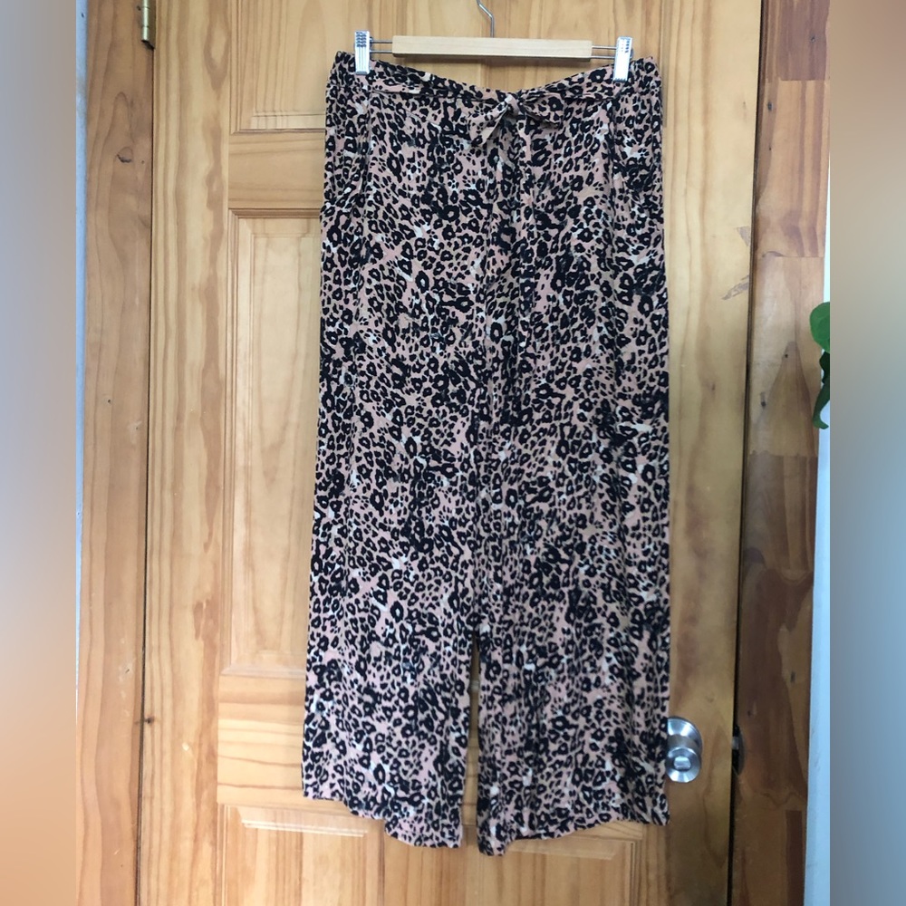 Aritzia Wide-leg Leopard Culottes